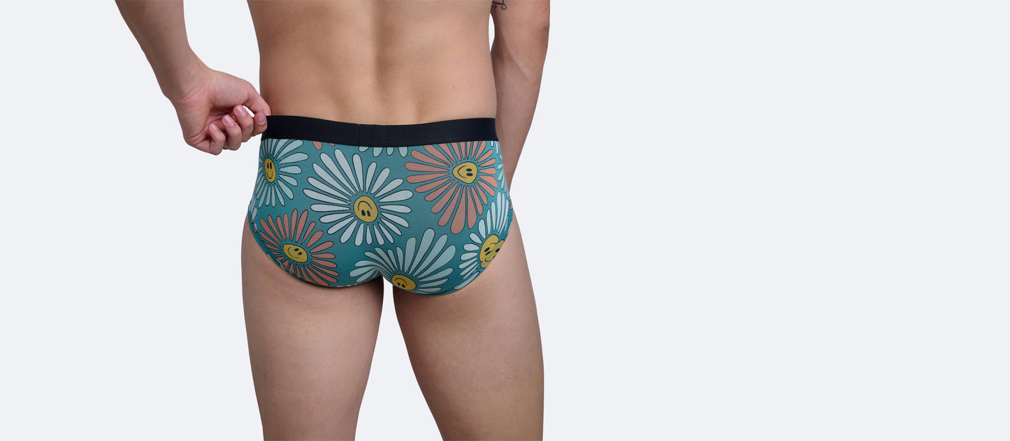 Brief | Disco Daisies