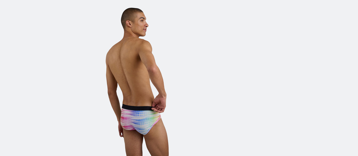 Brief | Rainbow Daze