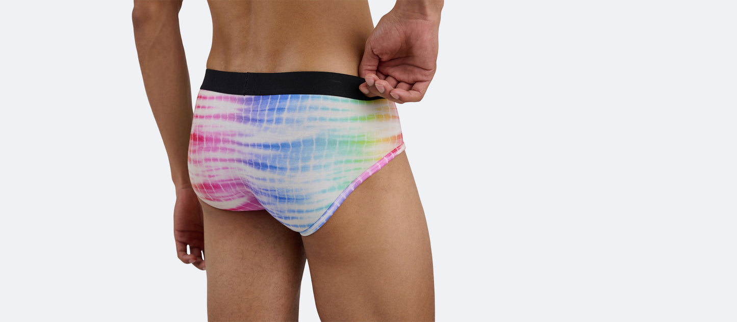 Brief | Rainbow Daze